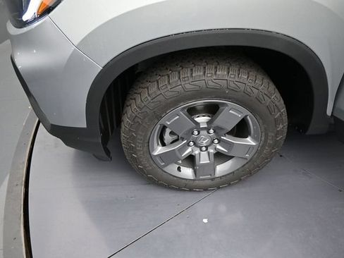 Used 2025 Honda Ridgeline TrailSport image 42