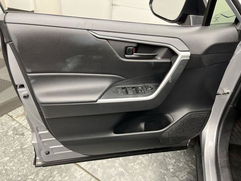 Used 2024 Toyota RAV4 LE AWD/4WD image 6