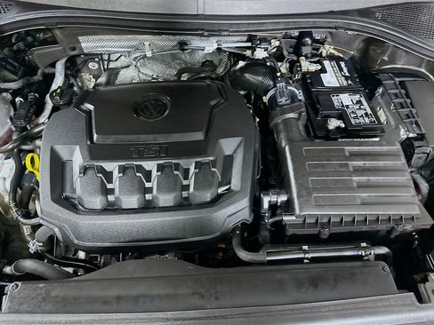 Used 2024 Volkswagen Tiguan Wolfsburg Edition image 31