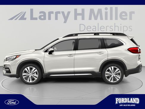 Used 2020 Subaru Ascent Limited w/ Technology Package AWD/4WD image 3