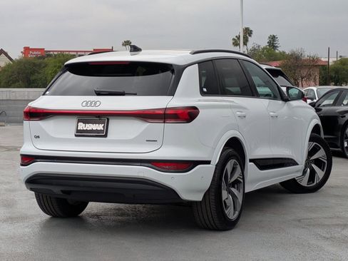 Used 2025 Audi Q6 e-tron Premium Plus w/ Premium Plus image 4