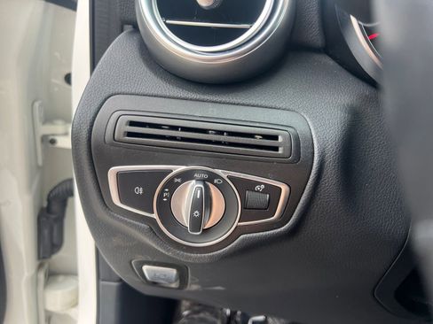 Used 2021 Mercedes-Benz GLC 300 image 20