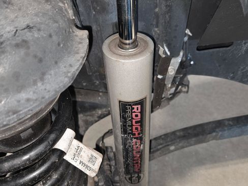 Used 2021 Jeep Gladiator Willys image 43