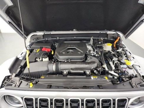 New 2024 Jeep Wrangler Unlimited Sahara AWD/4WD image 39