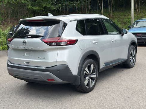 Used 2021 Nissan Rogue SL w/ Premium Package AWD/4WD image 32