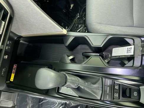Used 2025 Toyota Camry LE FWD image 22