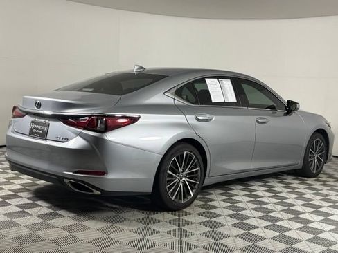 Used 2023 Lexus ES 350 w/ Premium Package FWD image 9