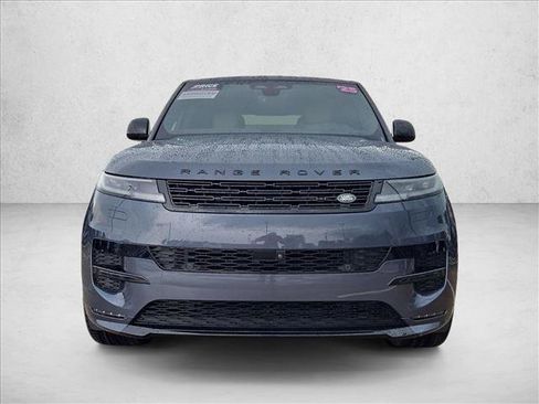 Used 2025 Land Rover Range Rover Sport Dynamic SE AWD/4WD image 2