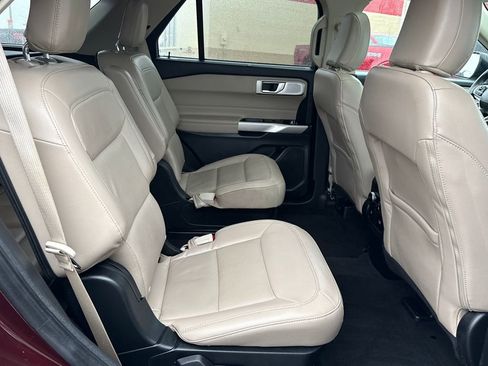 Certified 2023 Ford Explorer Limited w/ Limited Technology Package image 10