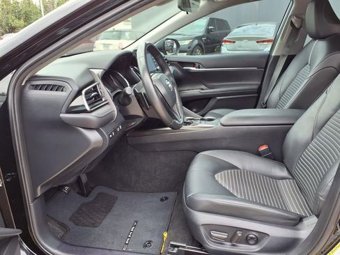 Used 2024 Toyota Camry SE FWD image 10