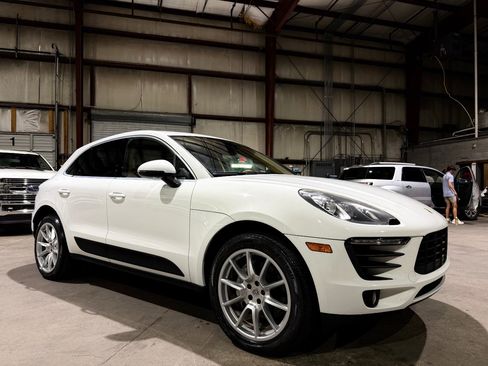 Used 2017 Porsche Macan S AWD/4WD image 1