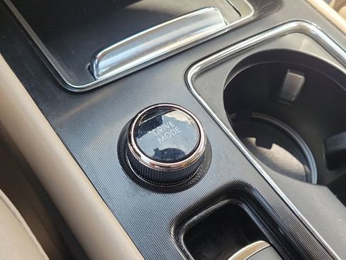 Certified 2022 Lincoln Corsair FWD image 27