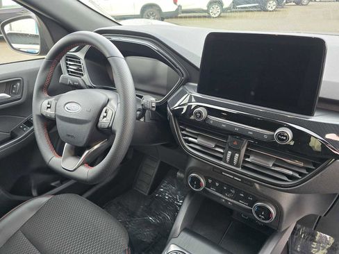 Used 2025 Ford Escape ST-Line image 11