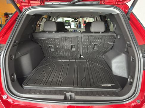 Used 2024 Chevrolet Equinox LT w/ LPO, Floor Liner Package AWD/4WD image 21