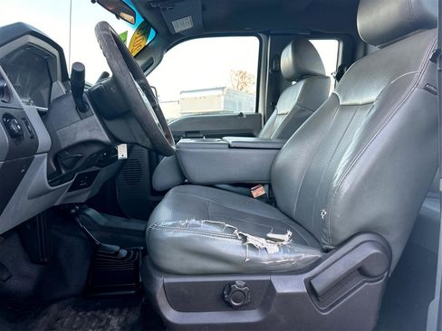 Used 2013 Ford F250 XL w/ PWR Equipment Group image 9