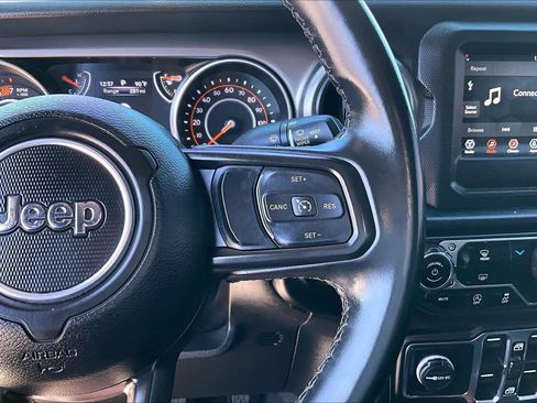 Used 2022 Jeep Wrangler Unlimited Sport AWD/4WD image 23