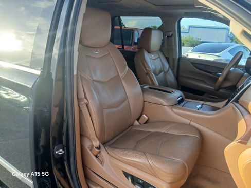 Used 2016 Cadillac Escalade Platinum image 20