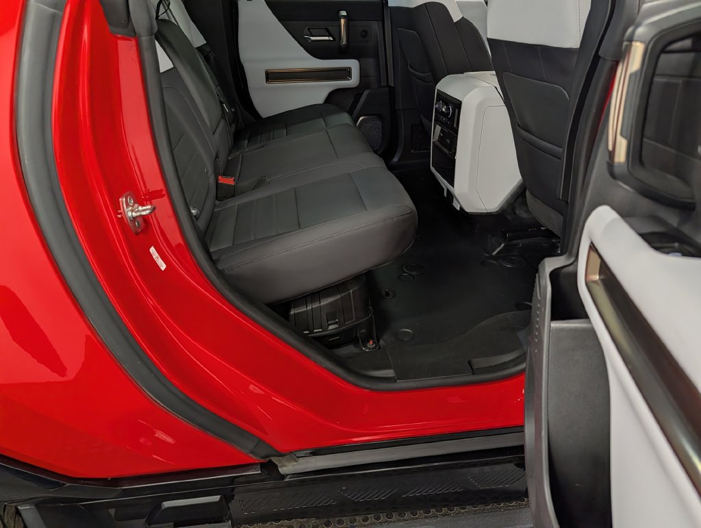 Used 2025 GMC Hummer EV 2X AWD/4WD image 34