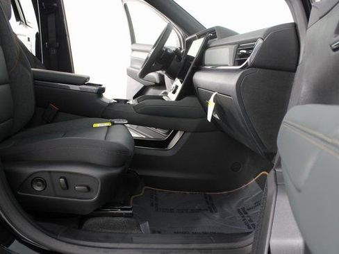 New 2026 GMC Terrain AT4 w/ Convenience Package III image 25