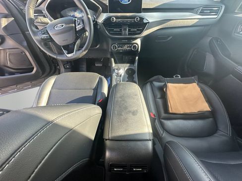 Used 2022 Ford Escape Titanium FWD image 10