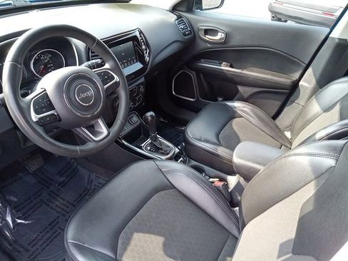 Used 2021 Jeep Compass Latitude image 13