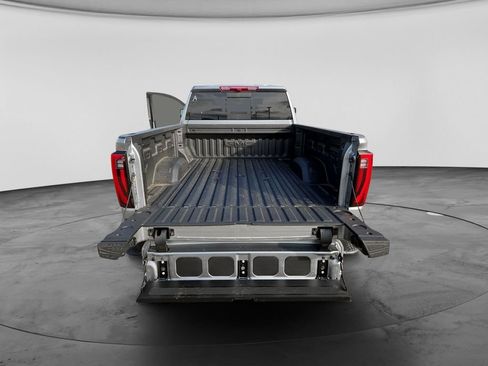 New 2026 GMC Sierra 2500 SLT w/ SLT Premium Package AWD/4WD image 32