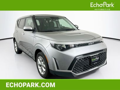Used 2025 Kia Soul LX w/ LX Technology Package