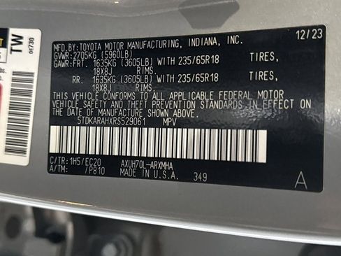 Used 2024 Toyota Highlander XLE image 22