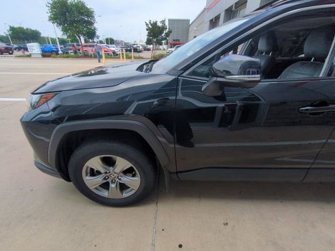 Used 2024 Toyota RAV4 XLE w/ Convenience Package AWD/4WD image 4