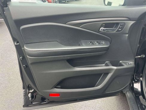 Certified 2022 Honda Pilot Special Edition image 15