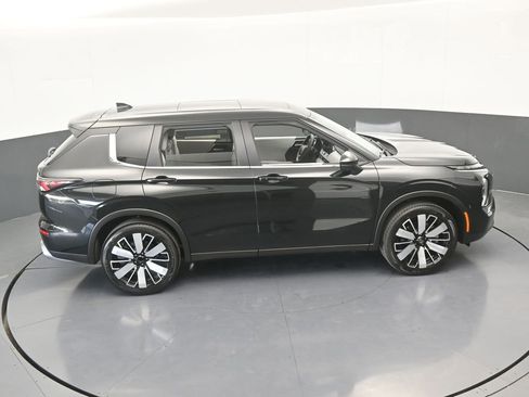 New 2026 Mitsubishi Outlander SE image 57