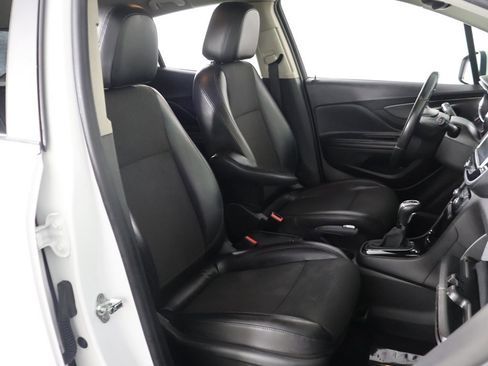 Used 2018 Buick Encore Preferred image 25