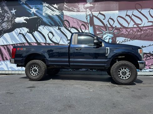 Used 2022 Ford F250 XLT w/ XLT Value Package AWD/4WD image 1