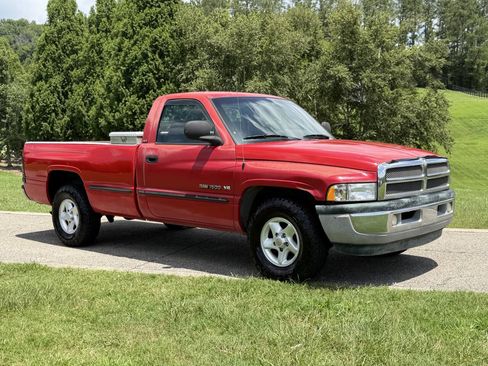 Used 1999 Dodge Ram 1500 Truck 2WD Regular Cab image 1
