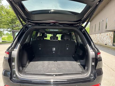 Used 2024 Jeep Grand Cherokee Limited image 35