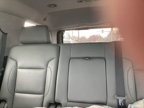 Used 2019 Chevrolet Tahoe LT image 14