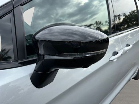 New 2026 Chrysler Pacifica Limited w/ S Appearance Package image 11