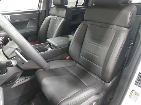 Certified 2025 Hyundai Santa Fe Limited AWD/4WD image 15