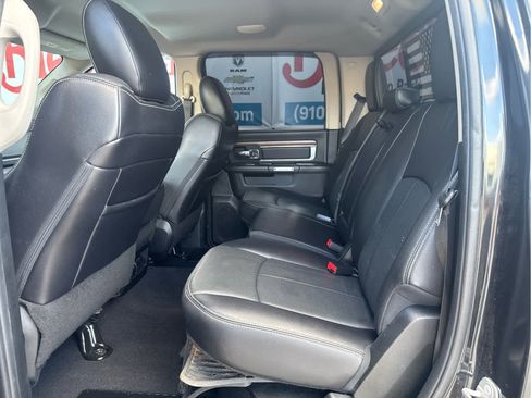 Used 2018 RAM 1500 Laramie image 35