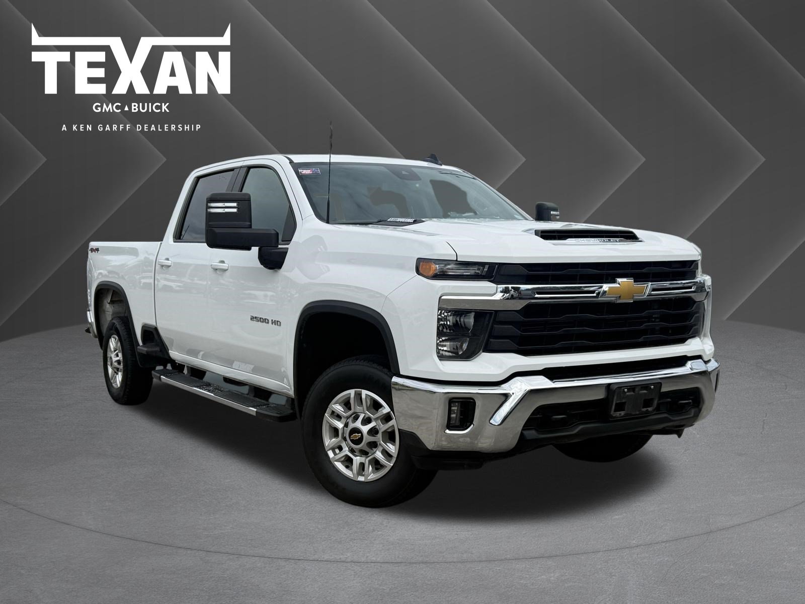 Used 2025 Chevrolet Silverado 2500 LT w/ Convenience Package AWD/4WD image 1