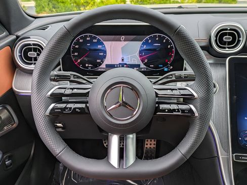 New 2025 Mercedes-Benz C 300 4MATIC Sedan image 18