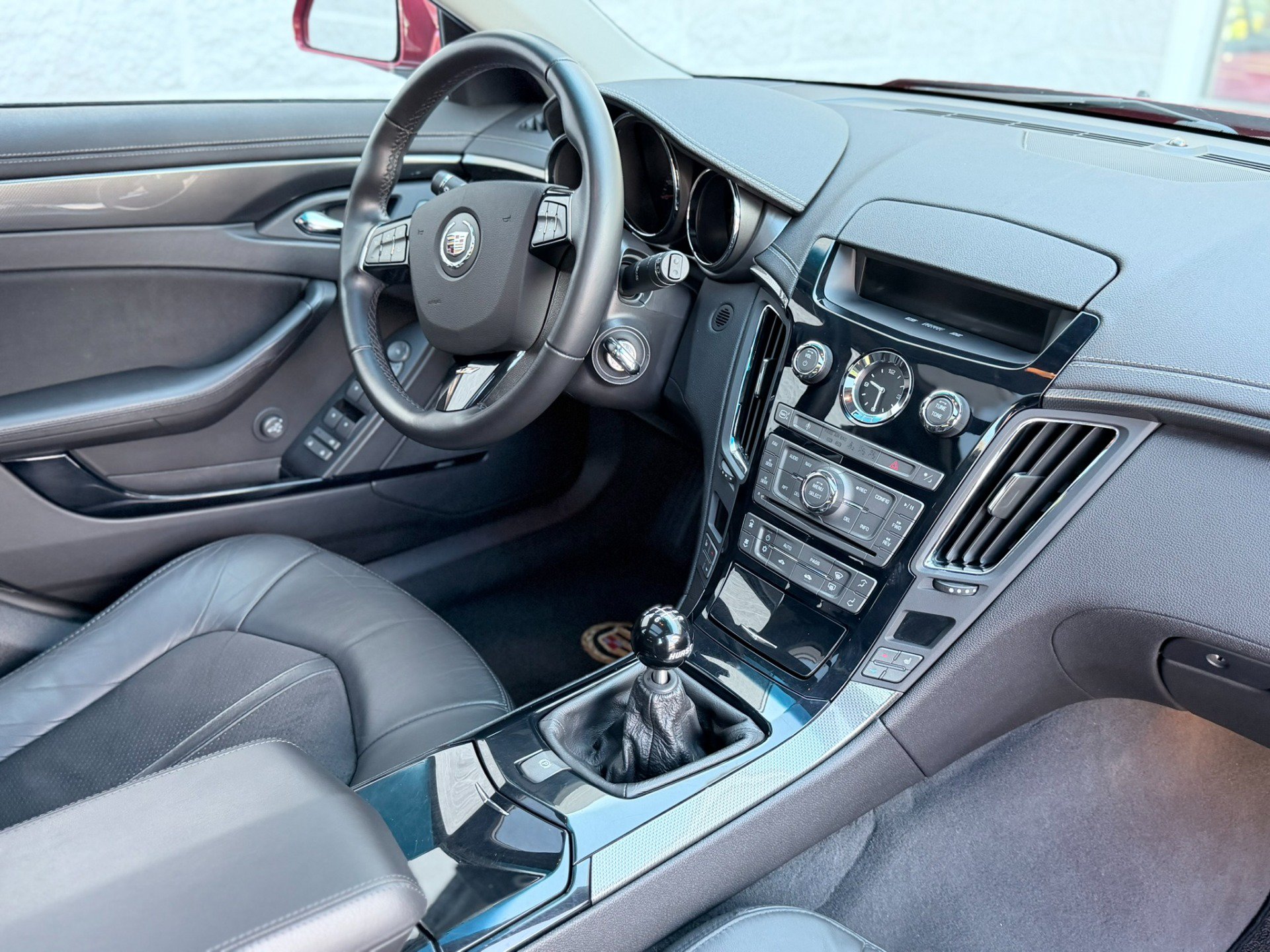 Used 2011 Cadillac CTS V RWD image 39