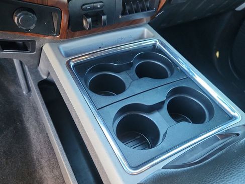 Used 2014 Ford F250 Lariat w/ Lariat Interior Package image 24