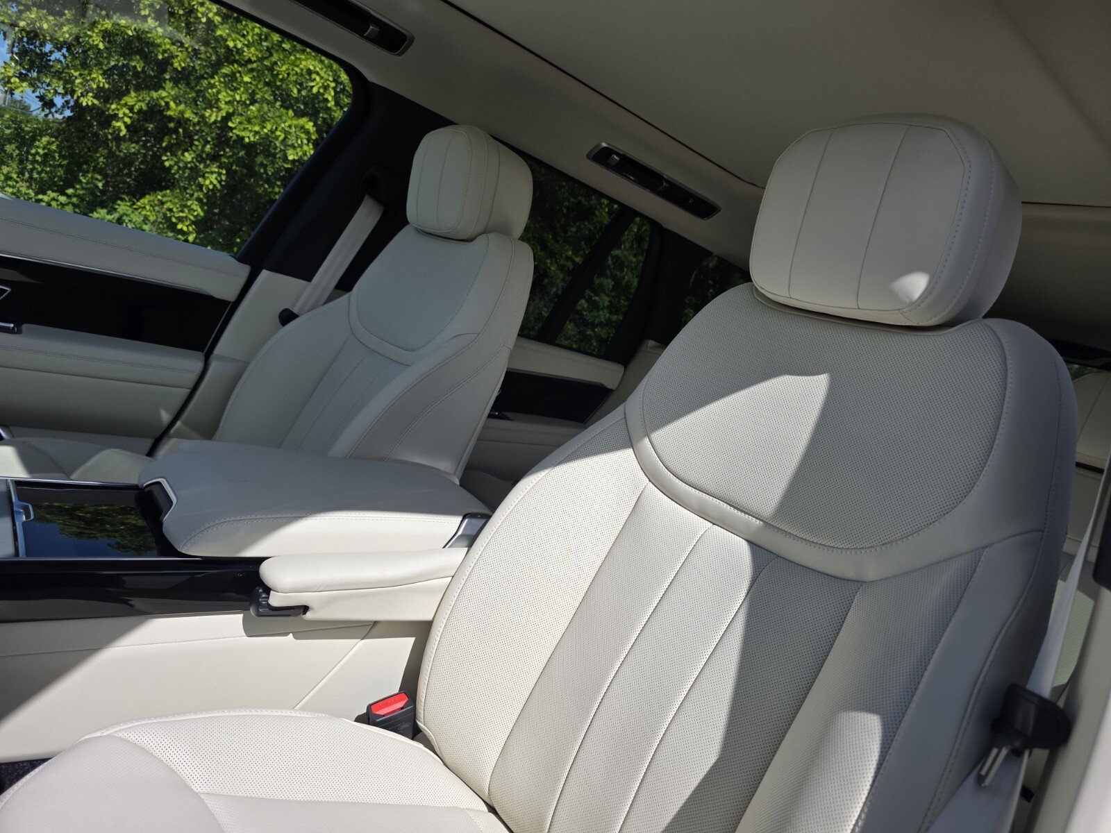 New 2026 Land Rover Range Rover SE AWD/4WD image 11