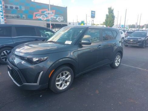 Used 2024 Kia Soul S FWD image 4