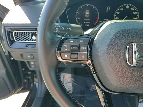 Used 2023 Honda Civic Sport image 17