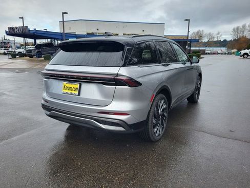 New 2026 Lincoln Nautilus Reserve w/ Jet Appearance Package image 8