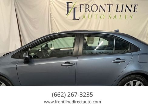 Used 2023 Toyota Corolla LE FWD image 4