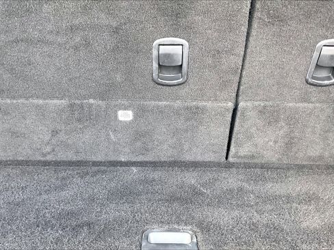 Used 2017 Ford Expedition XLT image 25