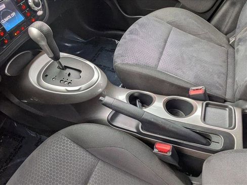 Used 2011 Nissan Juke SV image 16